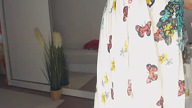 Snapshot of merlyn4 chatting on March 5, 11:28 am merlyn4 online show from March 5, 11:28 am