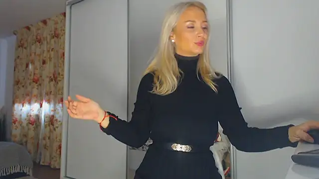 Snapshot of merlyn4 chatting on November 1, 11:12 am merlyn4 online show from November 1, 11:12 am