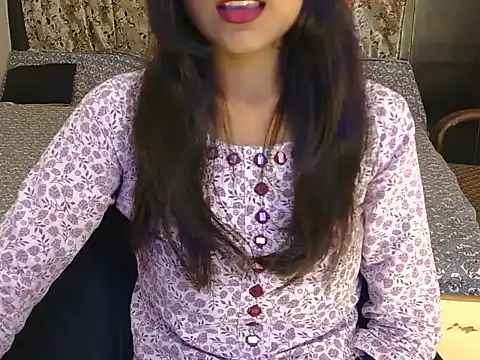 Snapshot of hoty-priya chatting on November 21, 4:55 am hoty-priya online show from November 21, 4:55 am