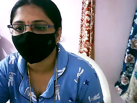 Snapshot of jannu6482 chatting on September 22, 1:02 pm jannu6482 online show from September 22, 1:02 pm