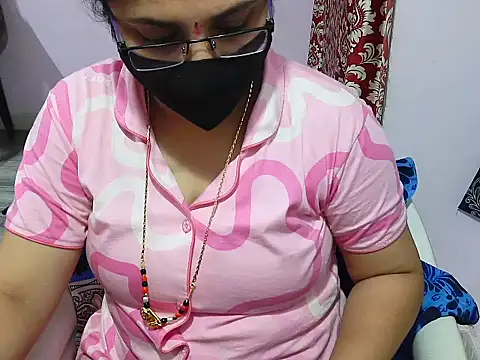 Snapshot of jannu6482 chatting on October 27, 2:32 pm jannu6482 online show from October 27, 2:32 pm