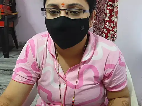 Snapshot of jannu6482 chatting on November 29, 6:49 am jannu6482 online show from November 29, 6:49 am