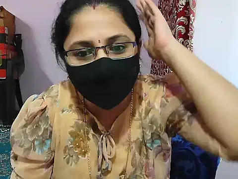 Snapshot of jannu6482 chatting on December 14, 8:20 am jannu6482 online show from December 14, 8:20 am