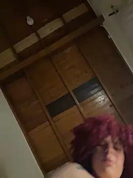 Enyagleam  online show from September 25, 3:32 am