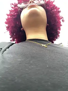 Enyagleam  online show from October 10, 3:00 pm