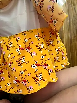 July-Asian online show from October 15, 5:40 am