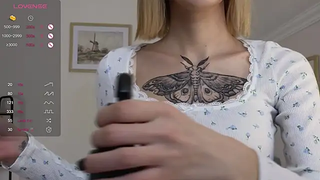 Snapshot of Sonia_Jones chatting on December 3, 2:26 pm Sonia Jones online show from December 3, 2:26 pm