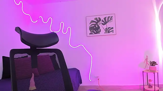 Cherrydollxx online show from September 21, 12:18 pm