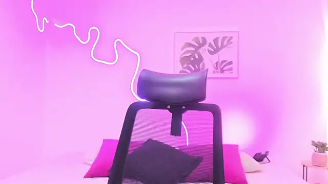 Cherrydollxx online show from November 1, 12:18 pm