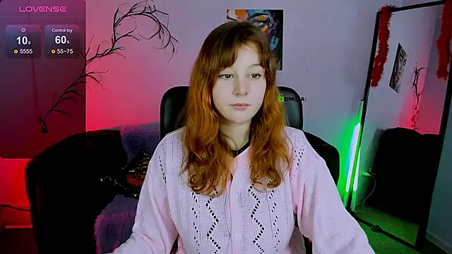 Snapshot of lola_sun12 chatting on November 21, 1:21 pm lola sun12 online show from November 21, 1:21 pm