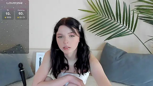 Snapshot of BlackyLii chatting on September 16, 1:17 am BlackyLii online show from September 16, 1:17 am