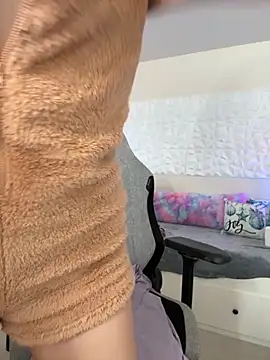 fantasyxwolf online show from December 1, 12:10 pm