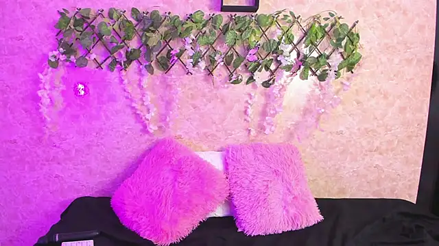 ImEmily444 online show from October 21, 3:29 am