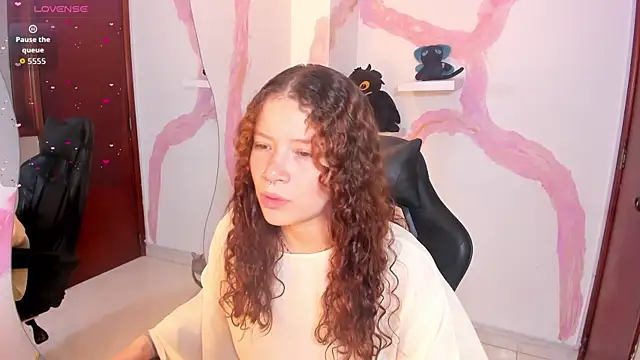 AphroditeSweet online show from September 12, 6:30 pm