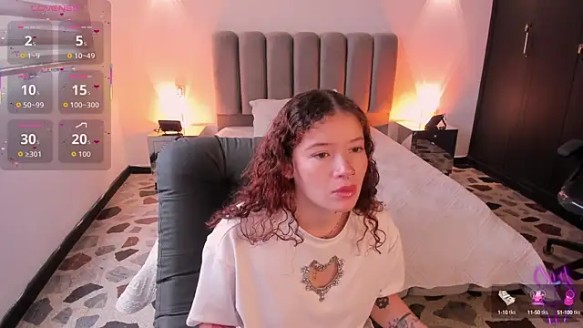 AphroditeSweet online show from September 18, 1:46 pm