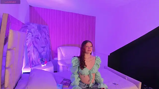 AphroditeSweet online show from October 14, 8:31 pm