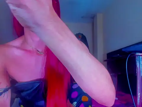 Snapshot of latin_big_01 chatting on September 18, 5:31 am latin big 01 online show from September 18, 5:31 am