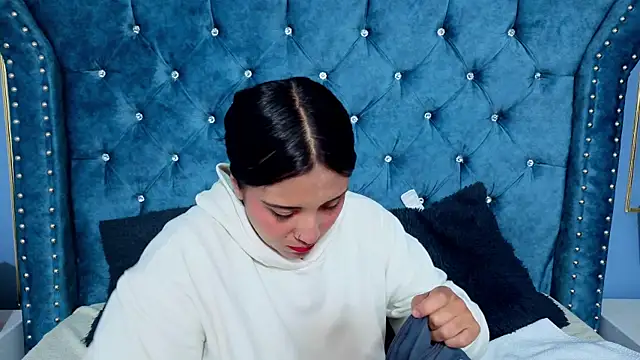 EmilyGala online show from November 15, 12:34 pm