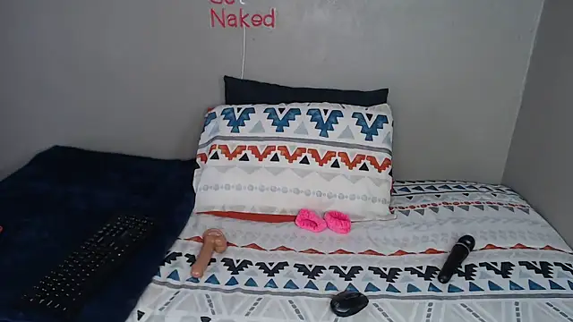 Lunalee online show from November 20, 9:42 am