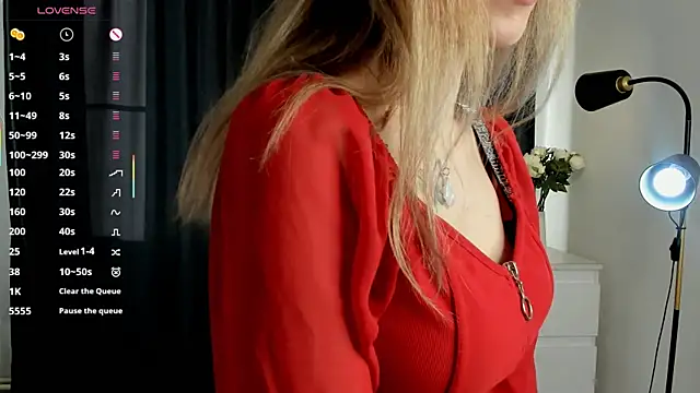 MarenRawicki online show from November 23, 8:25 am