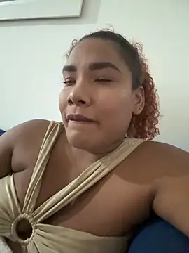 Snapshot of anailynn chatting on September 25, 12:03 am anailynn online show from September 25, 12:03 am