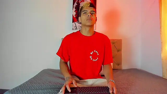 wyatt 3 online show from September 27, 12:54 pm