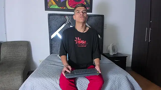 wyatt 3 online show from October 27, 12:20 pm