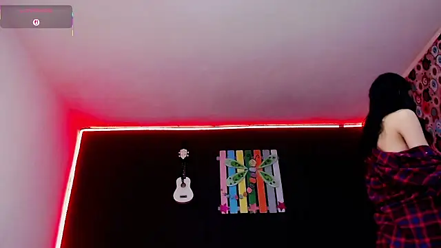 ingrid zese  online show from October 21, 6:08 pm