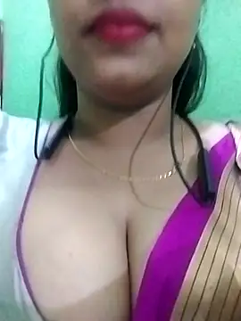 Dimplegirl online show from September 18, 5:04 pm