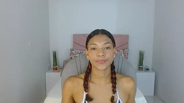 SarayVega  online show from September 23, 7:17 pm