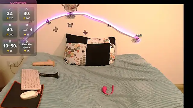 angelyxs online show from September 13, 7:13 pm