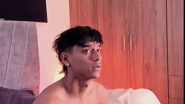 ZYZZ1312 online show from September 20, 4:30 pm