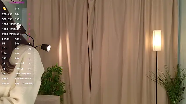 lisabaus online show from November 21, 7:07 am