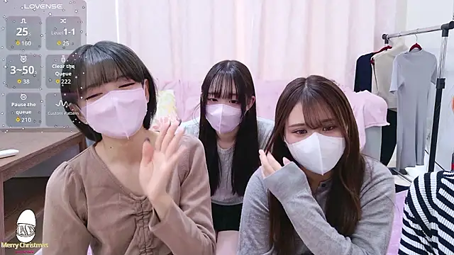 Azusa DoMybest online show from October 27, 3:10 am