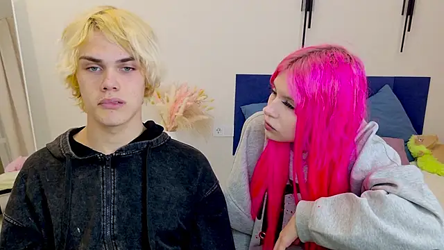 Bonnie And C1yde online show from October 7, 5:21 pm