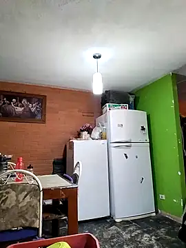 Snapshot of Goddesscut333 chatting on December 18, 4:57 pm Goddesscut333 online show from December 18, 4:57 pm