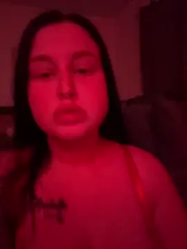 Snapshot of brunetteGirl274 chatting on October 4, 7:56 pm brunetteGirl274 online show from October 4, 7:56 pm