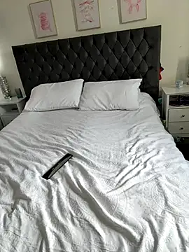 Snapshot of brunetteGirl274 chatting on October 5, 11:19 am brunetteGirl274 online show from October 5, 11:19 am