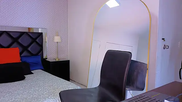 mysterius boy online show from October 19, 1:45 pm