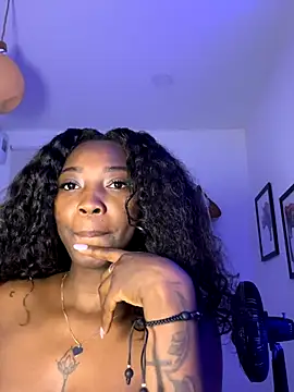 EmilyKisx online show from October 15, 11:43 am