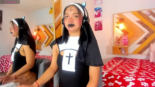 SoleneFontaine online show from October 31, 12:28 pm