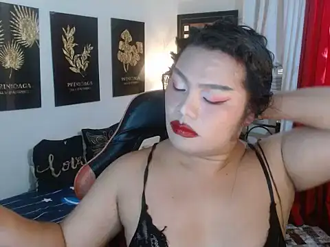 Snapshot of TSbrianaHugeCock chatting on November 19, 5:18 am TSbrianaHugeCock online show from November 19, 5:18 am