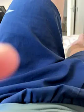 Novinho16cmz online show from November 10, 7:35 pm