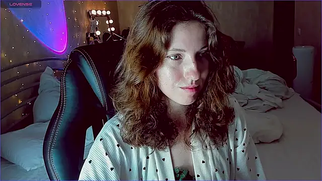 Agata in Wonderland online show from September 9, 4:17 pm