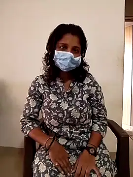 Snapshot of Love_Foreverr12 chatting on October 11, 4:55 am Love Foreverr12 online show from October 11, 4:55 am