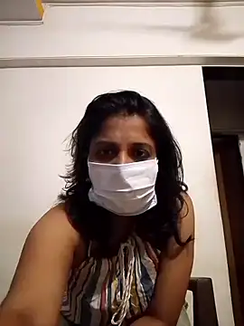 Snapshot of Love_Foreverr12 chatting on October 12, 12:48 pm Love Foreverr12 online show from October 12, 12:48 pm