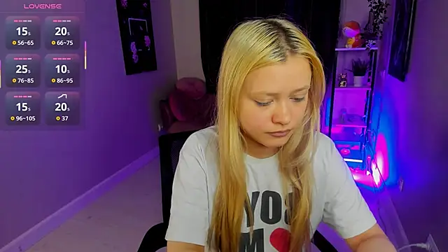 Millie Vanillies online show from October 4, 3:21 pm