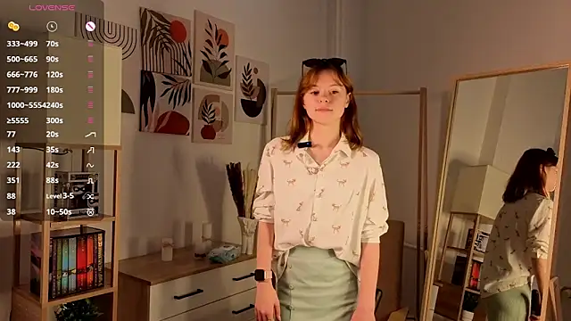 Snapshot of TiannaBorlace chatting on September 19, 11:11 am TiannaBorlace online show from September 19, 11:11 am