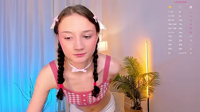 MilliMouse online show from December 1, 11:10 pm