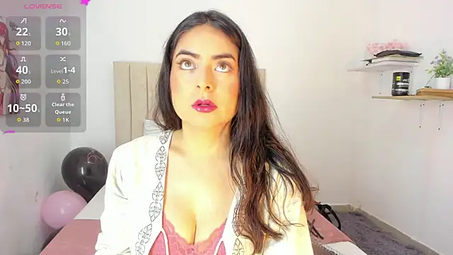 sashaa petit online show from September 10, 11:21 am